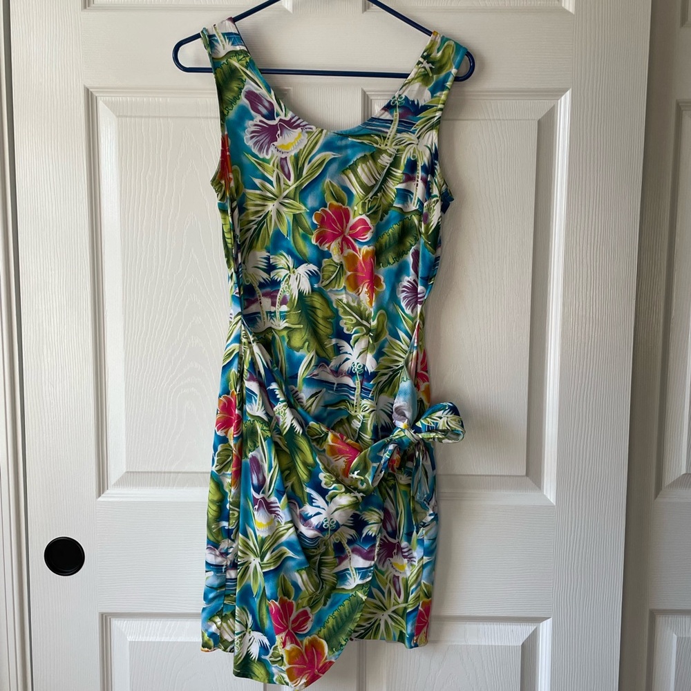 Vintage Expressions Hawaiian Print Sleeves Faux Wrap Sarong Mini Vacation Dress